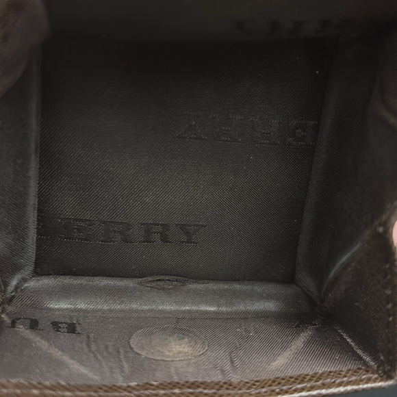 BURBERRY RARE COIN POUCH - Picture 9 of 9